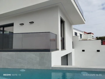 Moradia T4 para Venda em Alcabideche