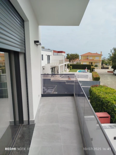 Moradia T4 para Venda em Alcabideche