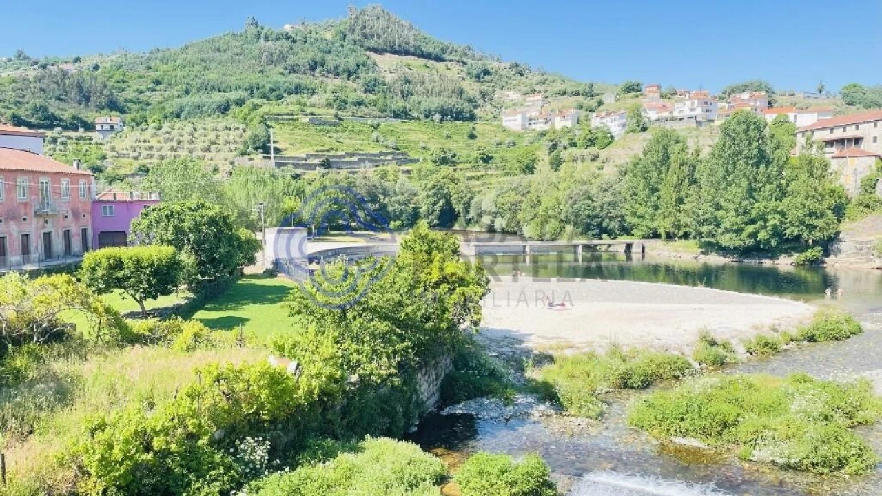 Moradia T4 para Venda em Pomares Foto 32