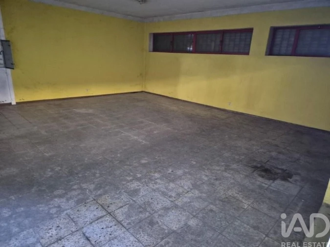 Loja para Venda em Constantim e Vale de Nogueiras Foto 15