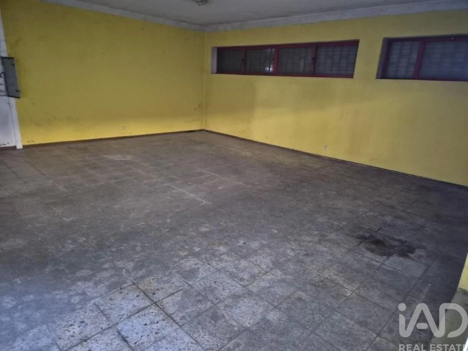 Loja para Venda em Constantim e Vale de Nogueiras Foto 15