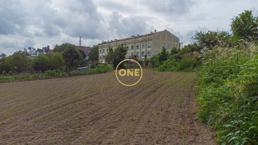 Terreno para Venda em Vilar e Mosteiró Foto 8