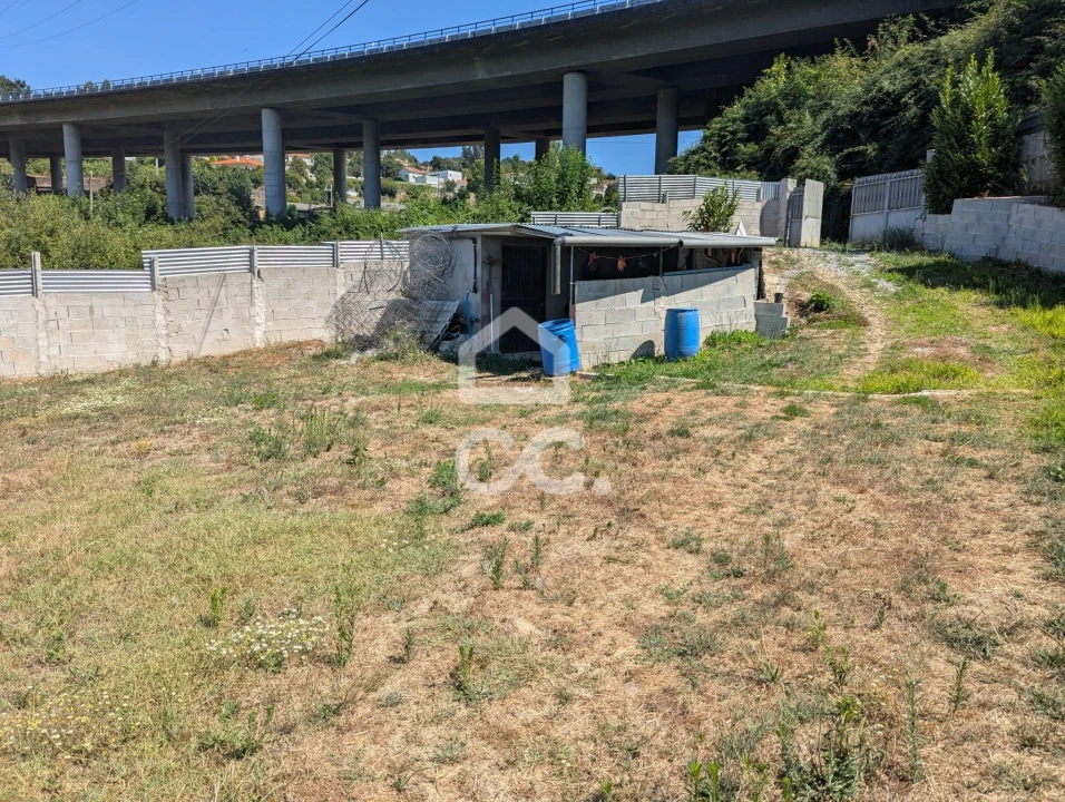 Terreno para Venda em Serzedelo Foto 14