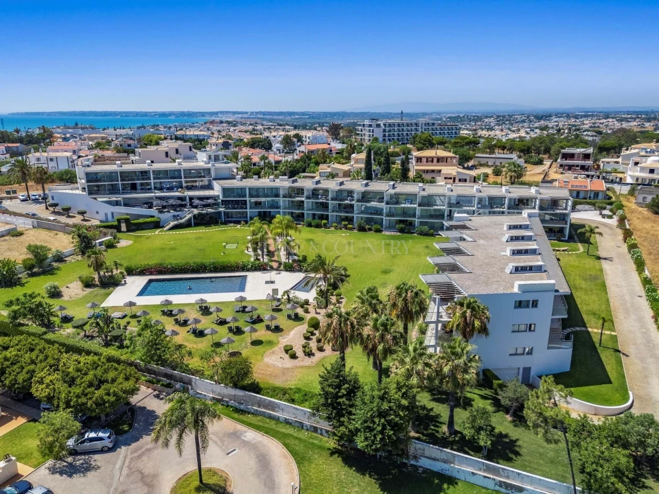Apartamento T1 para Venda em Albufeira e Olhos de Água Foto 1