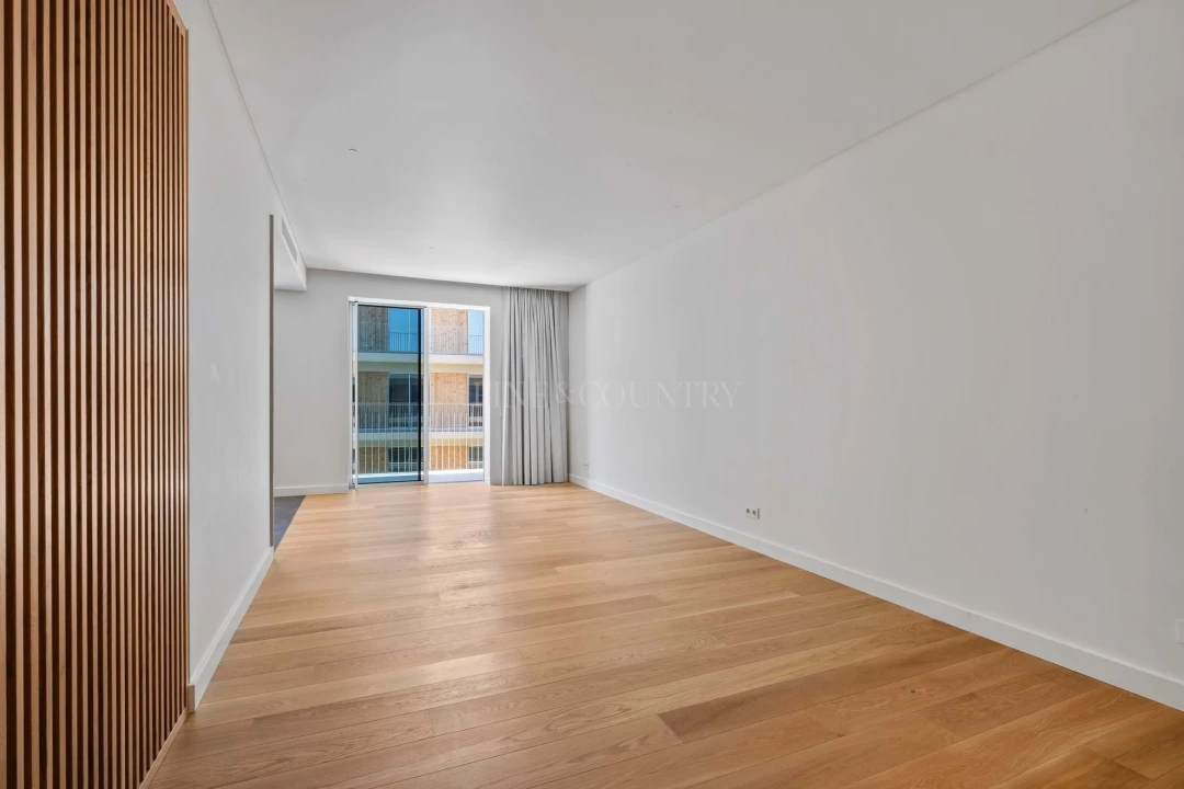 Apartamento T3 para Venda em Quarteira Foto 6
