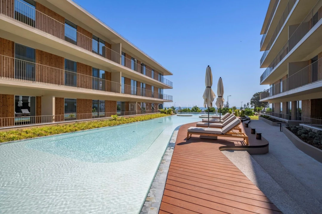 Apartamento T3 para Venda em Quarteira Foto 1
