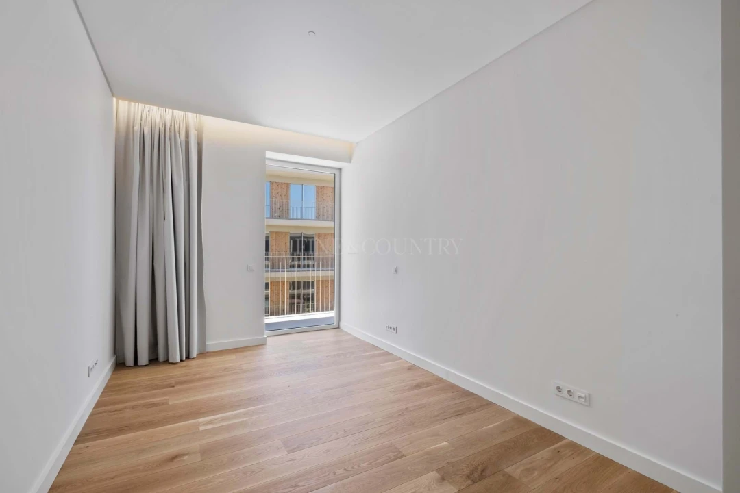 Apartamento T3 para Venda em Quarteira Foto 25