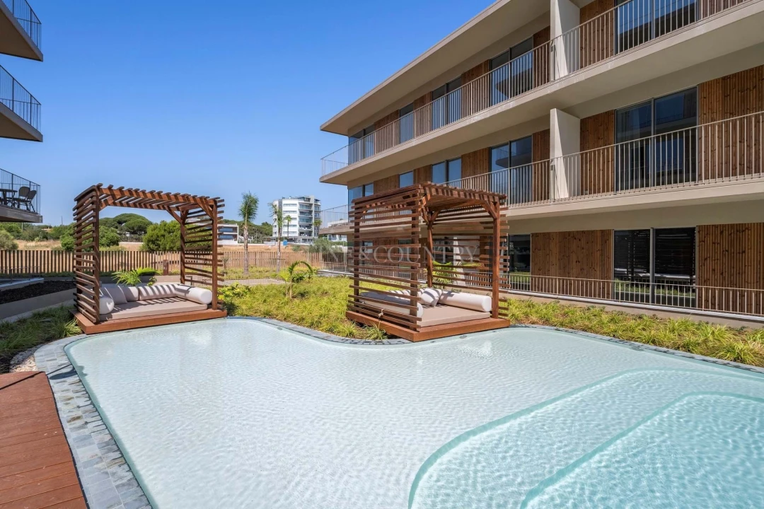 Apartamento T3 para Venda em Quarteira Foto 30