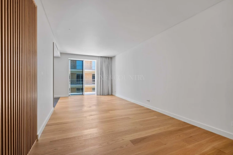Apartamento T3 para Venda em Quarteira Foto 6