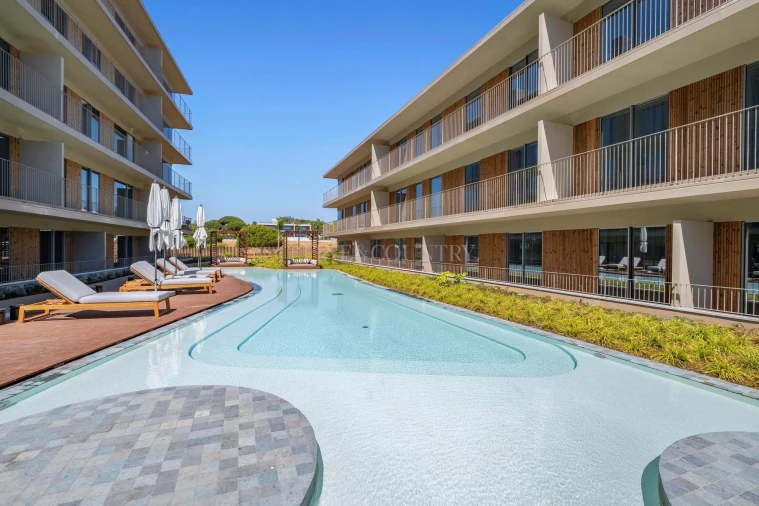 Apartamento T3 para Venda em Quarteira Foto 36