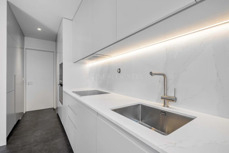 Apartamento T3 para Venda em Quarteira Foto 15
