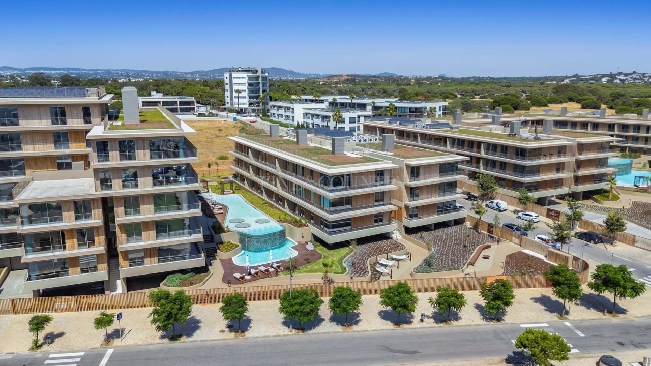 Apartamento T3 para Venda em Quarteira Foto 34