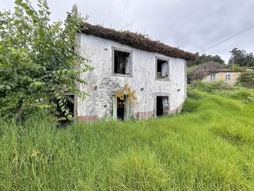 Moradia T3 para Venda em Arco da Calheta