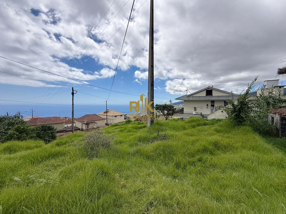 Moradia T3 para Venda em Arco da Calheta Foto 6