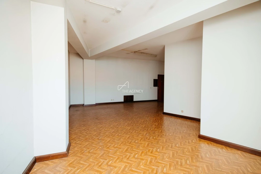 Prédio para Venda em Braga (São José de São Lázaro e São João do Souto) Foto 12