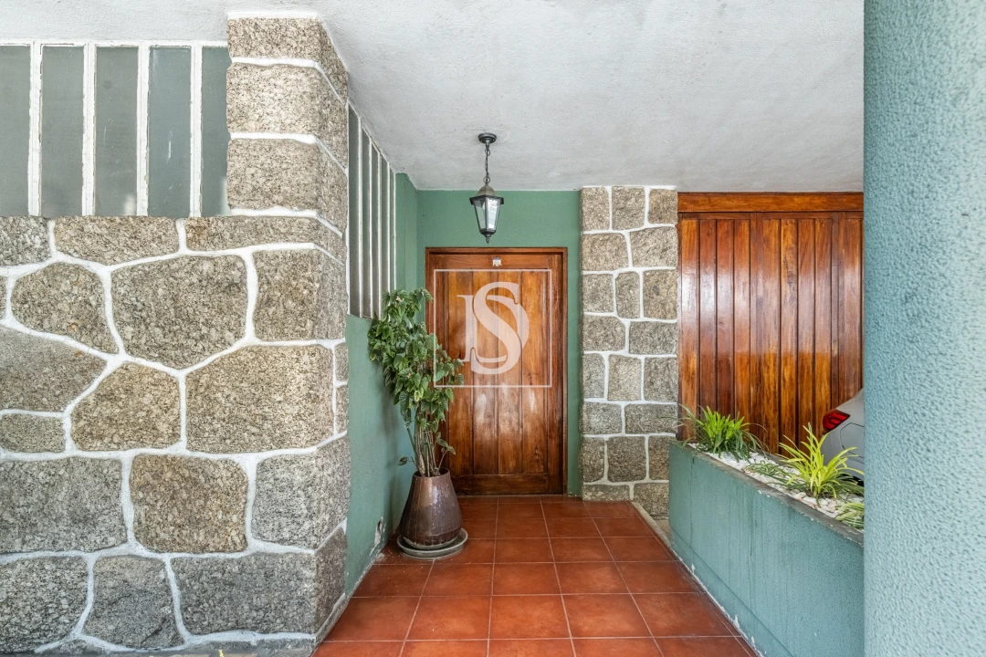 Moradia T5 para Venda em Oliveira, São Paio e São Sebastião Foto 37