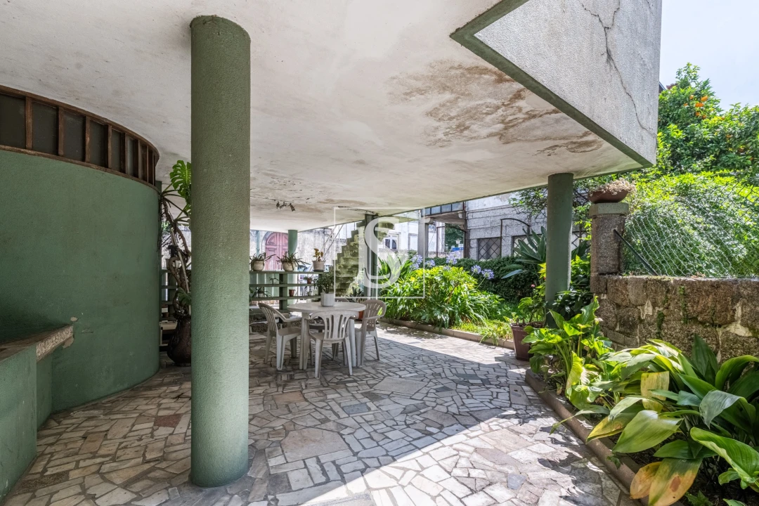 Moradia T5 para Venda em Oliveira, São Paio e São Sebastião Foto 33