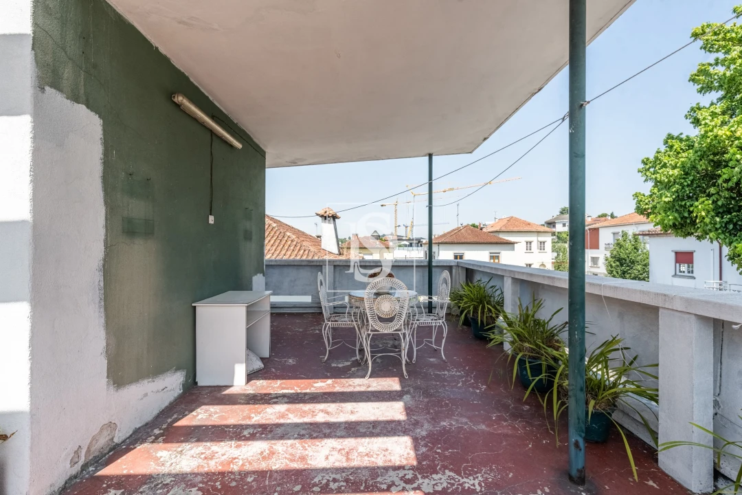 Moradia T5 para Venda em Oliveira, São Paio e São Sebastião Foto 29