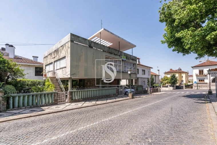 Moradia T5 para Venda em Oliveira, São Paio e São Sebastião Foto 6