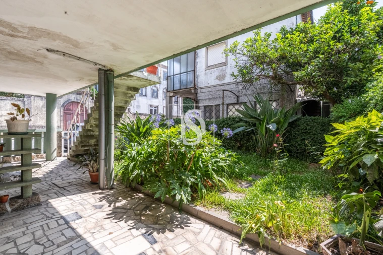 Moradia T5 para Venda em Oliveira, São Paio e São Sebastião Foto 35