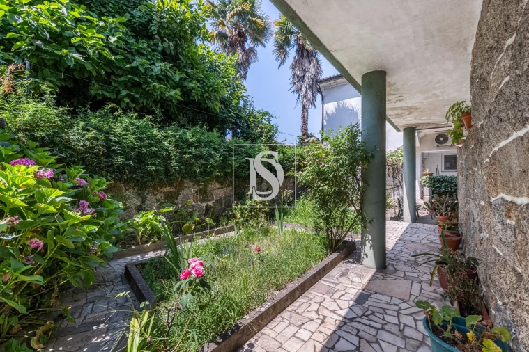 Moradia T5 para Venda em Oliveira, São Paio e São Sebastião Foto 32