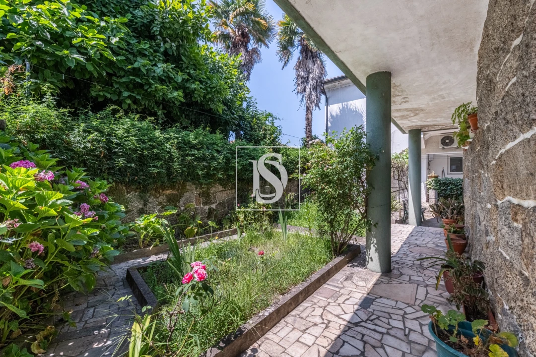 Moradia T5 para Venda em Oliveira, São Paio e São Sebastião Foto 32