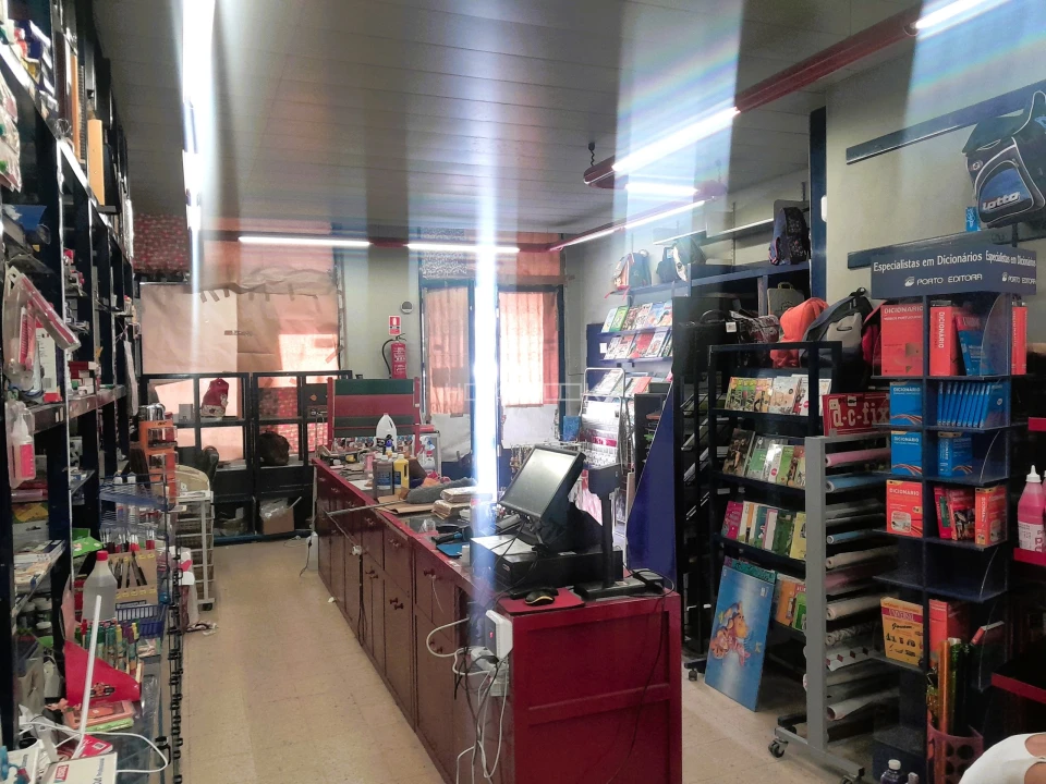 Negócio para Venda em Póvoa de Santo Adrião e Olival Basto Foto 6