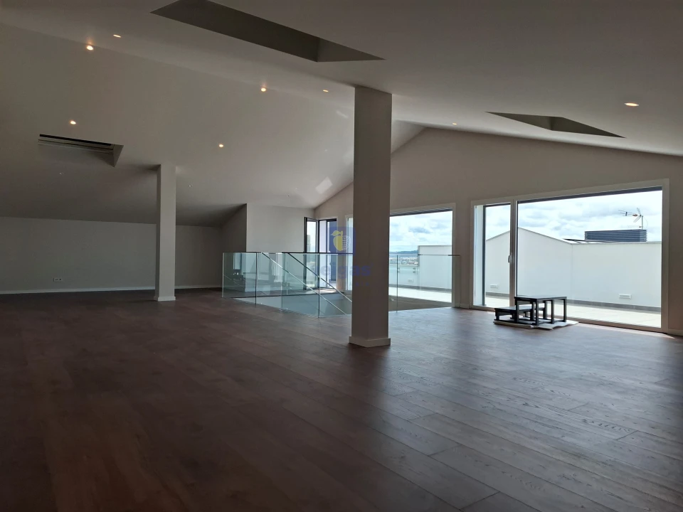 Apartamento T3 para Venda em Marrazes e Barosa Foto 42