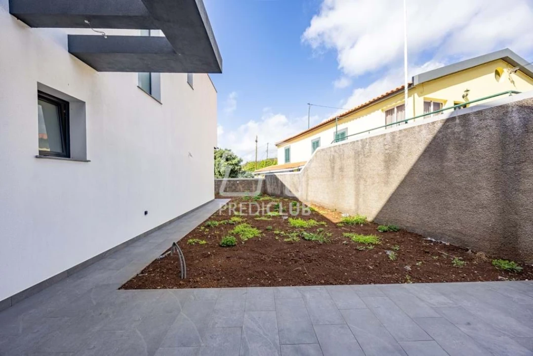 Moradia T3 para Venda em São Roque Foto 23