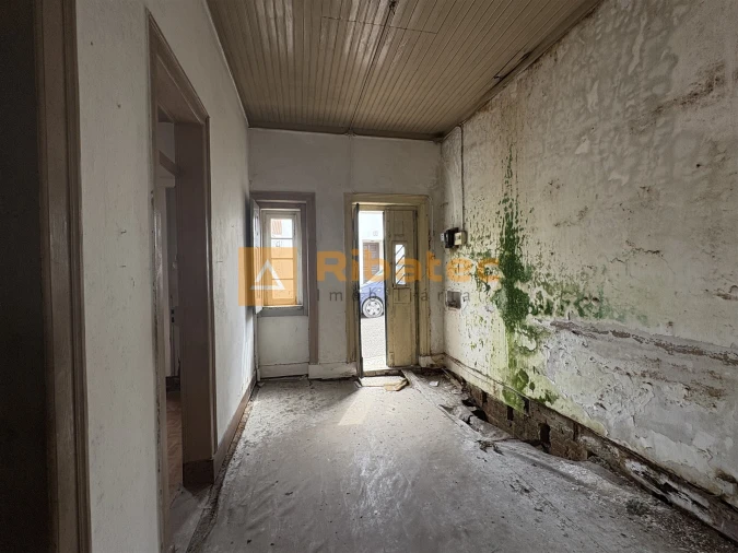 Moradia T2 para Venda em Coruche, Fajarda e Erra Foto 3