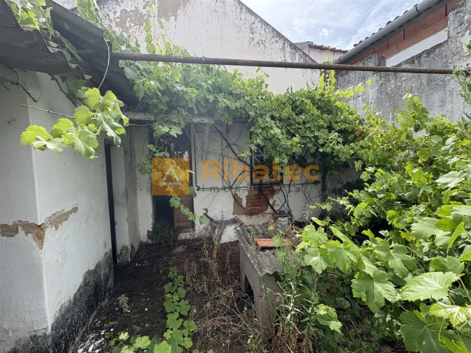 Moradia T2 para Venda em Coruche, Fajarda e Erra Foto 10