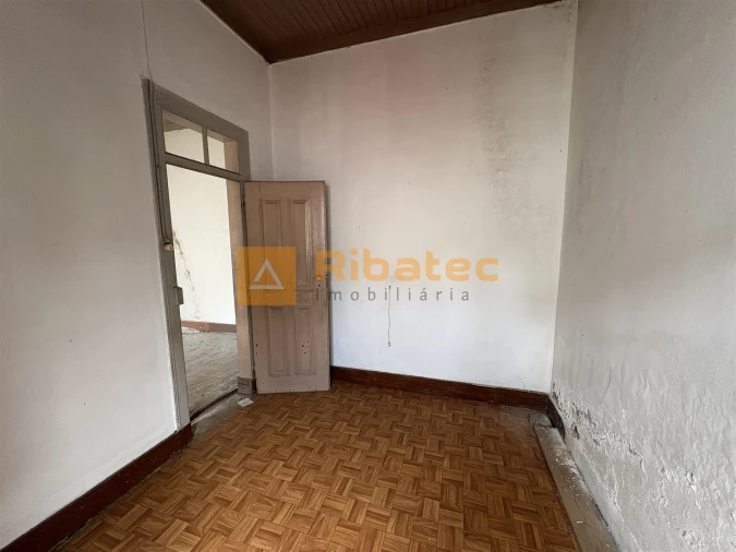 Moradia T2 para Venda em Coruche, Fajarda e Erra Foto 2