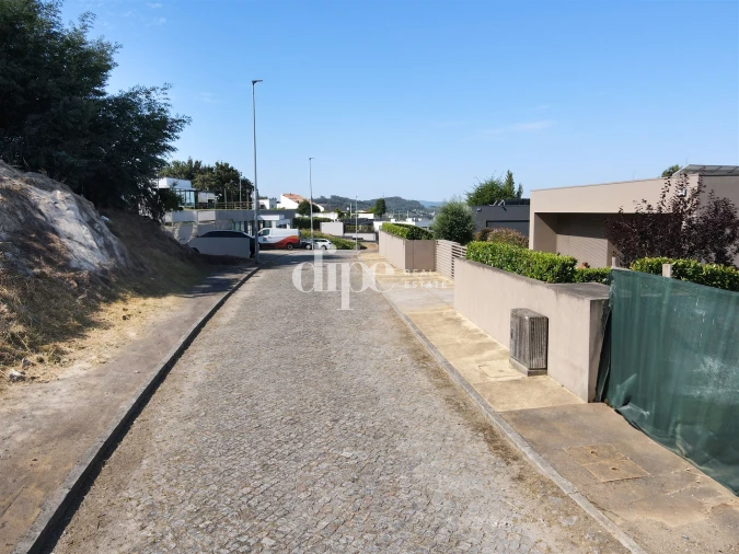 Terreno para Venda em Urgezes Foto 7