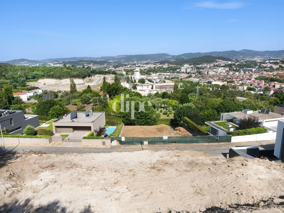 Terreno para Venda em Urgezes Foto 2