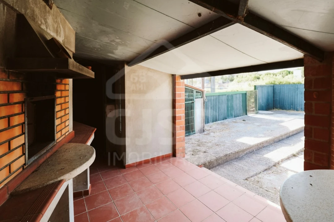 Moradia T5 para Venda em Branca Foto 27