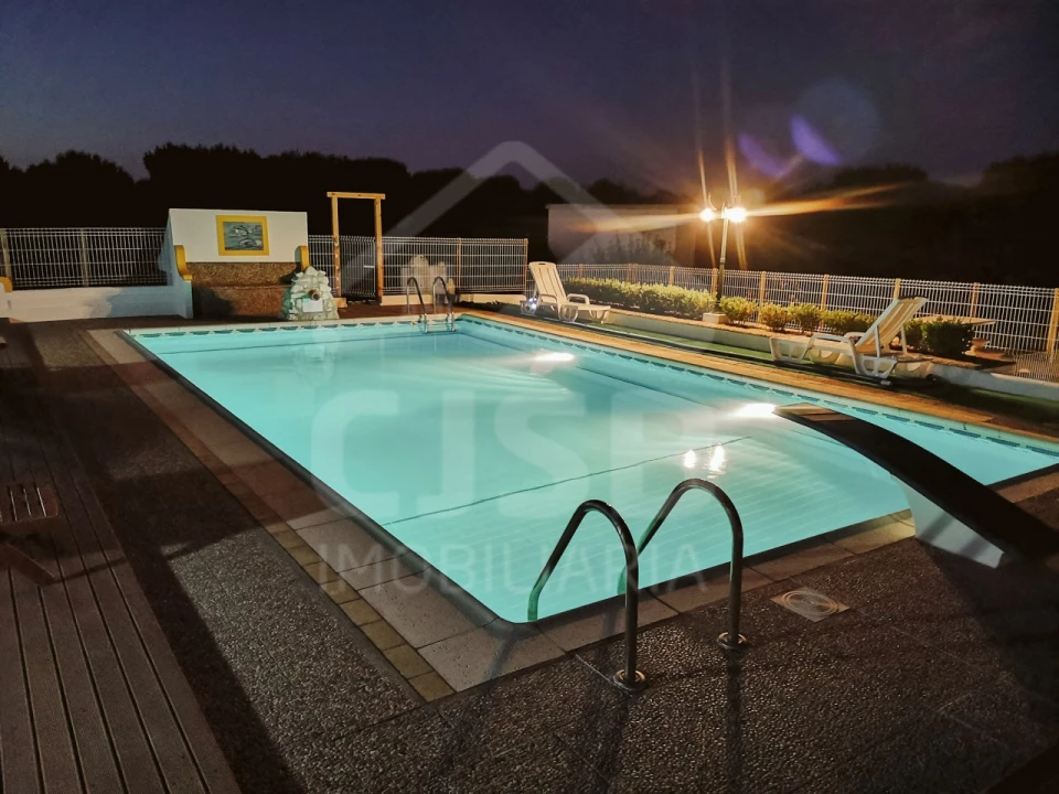 Moradia T5 para Venda em Branca Foto 43