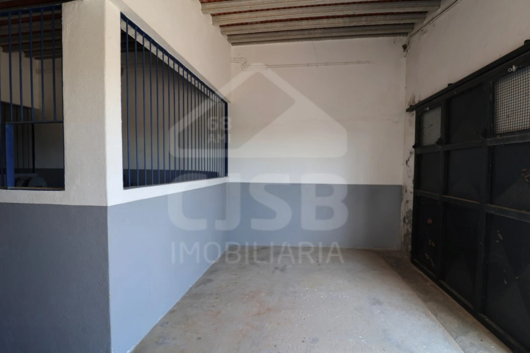 Moradia T5 para Venda em Branca Foto 37