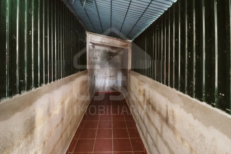 Moradia T5 para Venda em Branca Foto 34