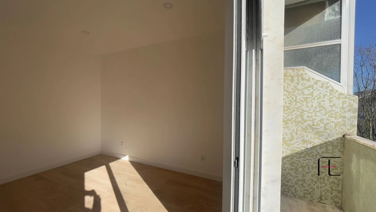 Apartamento T3 para Venda em Águas Livres Foto 14