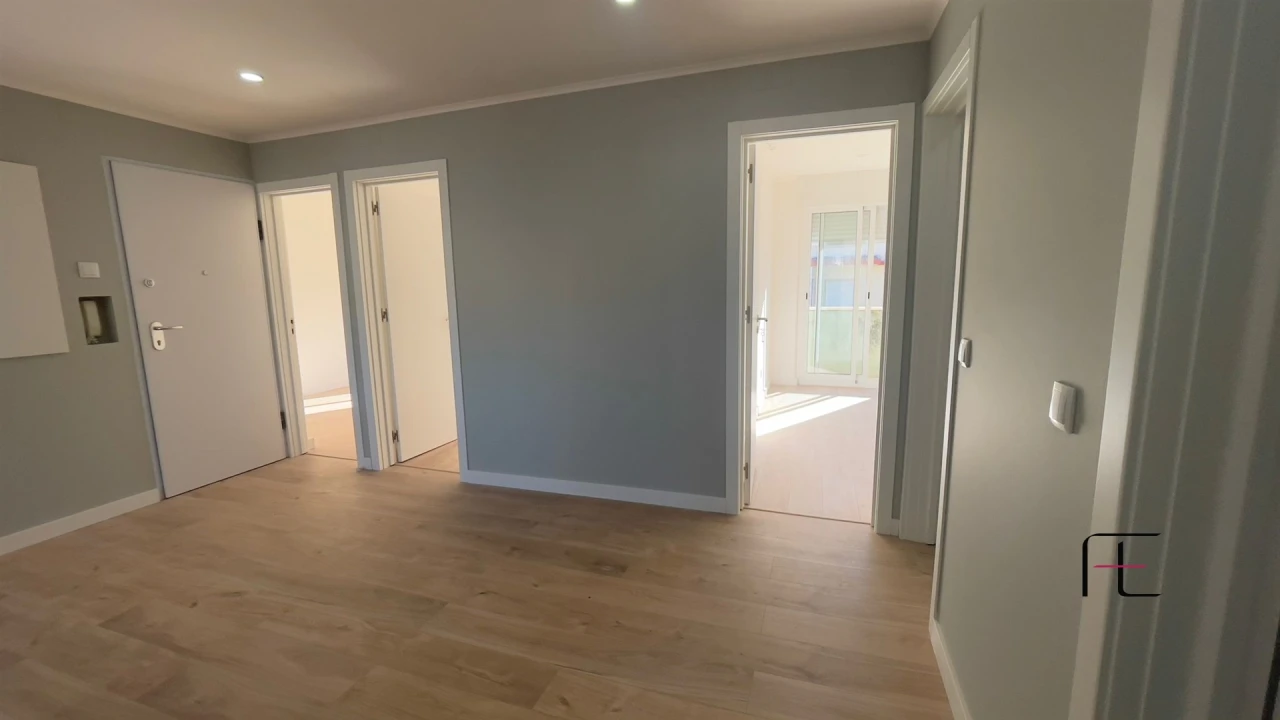 Apartamento T3 para Venda em Águas Livres Foto 12