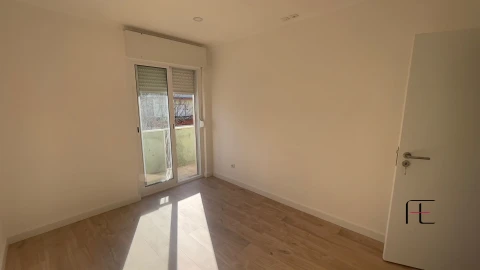 Apartamento T3 para Venda em Águas Livres