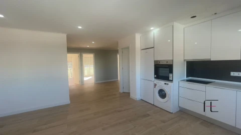 Apartamento T3 para Venda em Águas Livres
