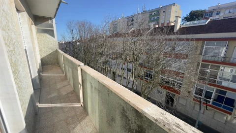 Apartamento T3 para Venda em Águas Livres
