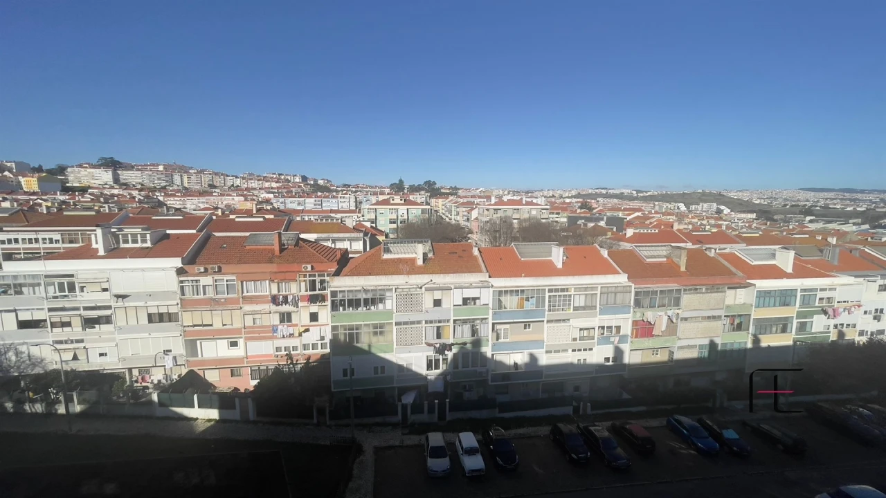 Apartamento T3 para Venda em Águas Livres Foto 6
