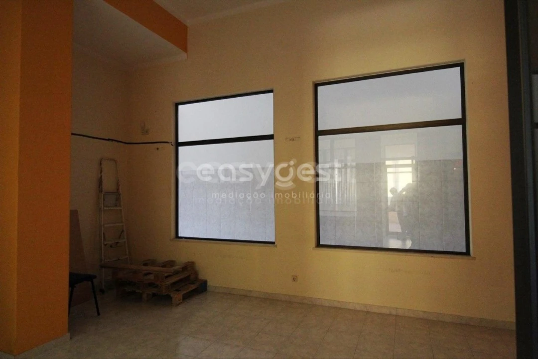 Loja para Venda em Ferragudo Foto 4