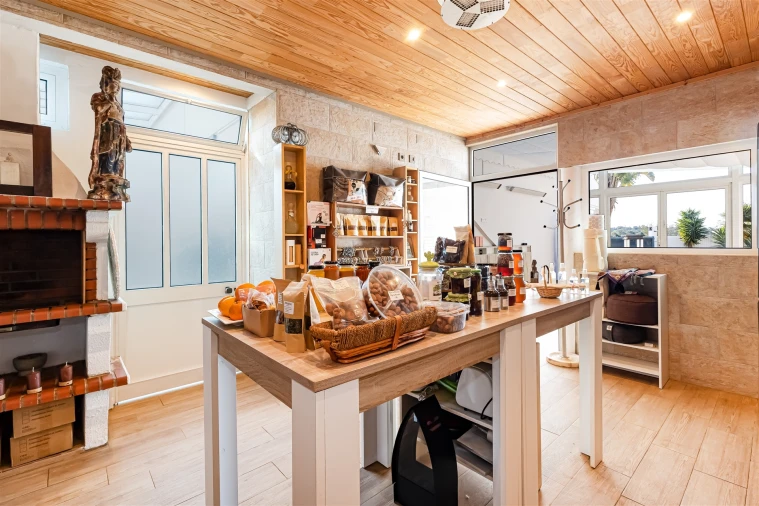 Moradia T3 para Venda em Ferreiras Foto 3