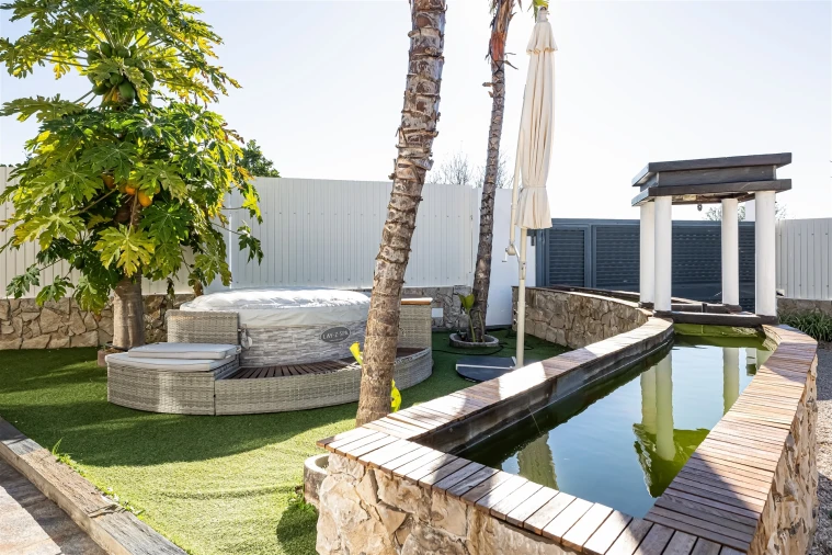 Moradia T3 para Venda em Ferreiras Foto 29