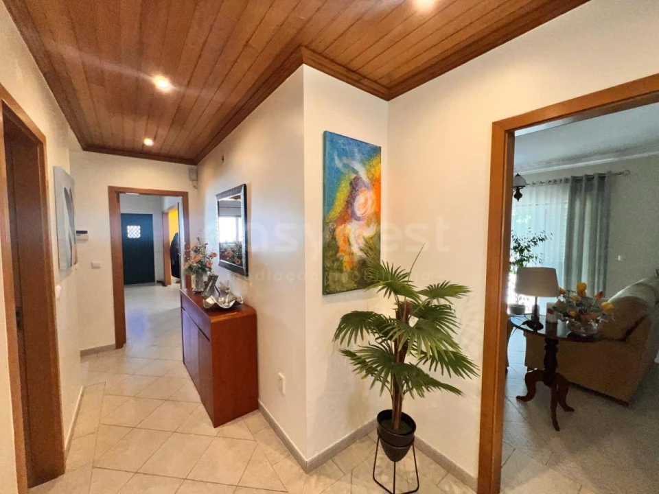 Moradia T4 para Venda em Nossa Sra de Fatima Foto 6