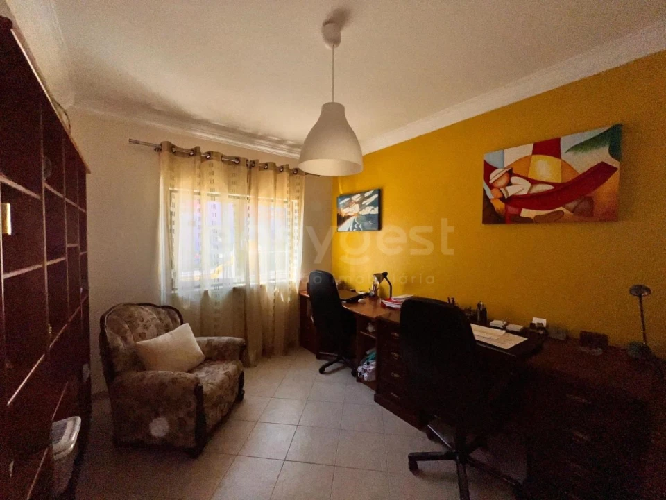 Moradia T4 para Venda em Nossa Sra de Fatima Foto 9