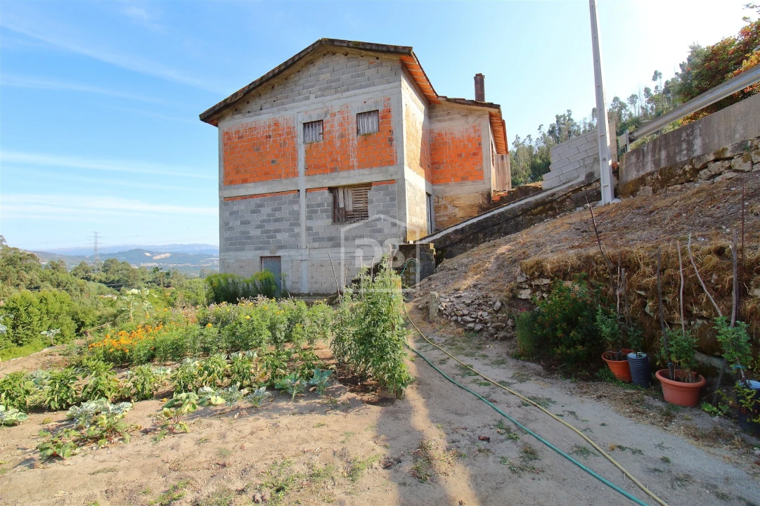 Moradia T2 para Venda em Luzim e Vila Cova Foto 1